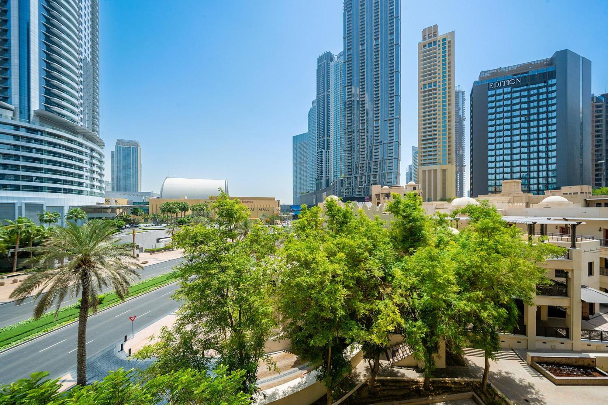 Downtown Burj Khalifa View Luxury 2 Bed Apartment Dubai