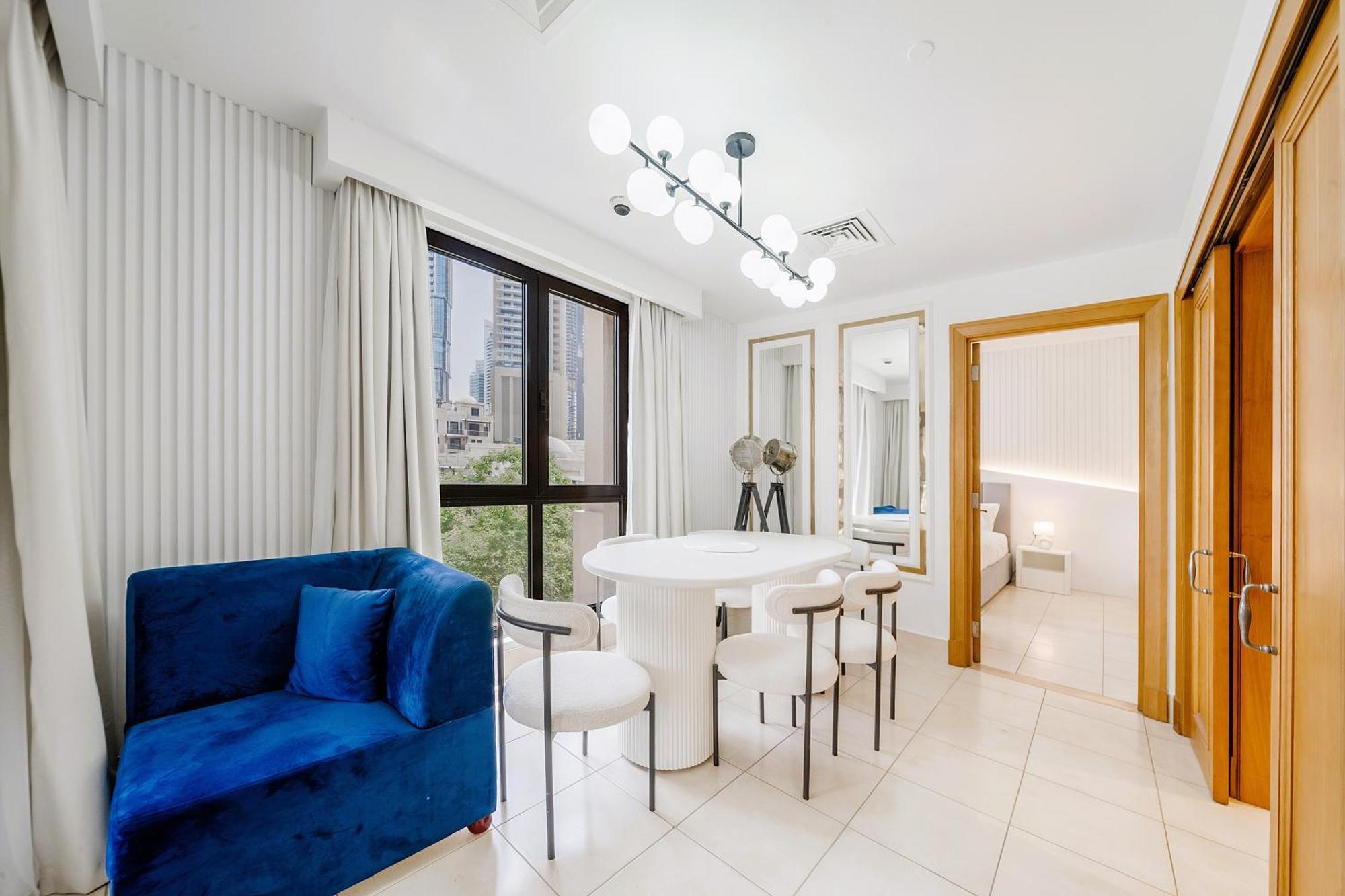 Downtown Burj Khalifa View Luxury 2 Bed