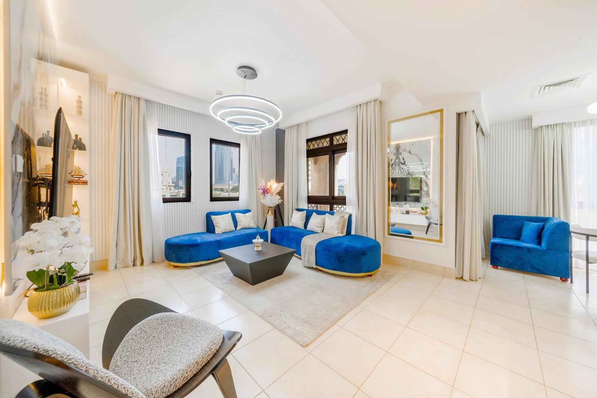 Downtown Burj Khalifa View Luxury 2 Bed *
